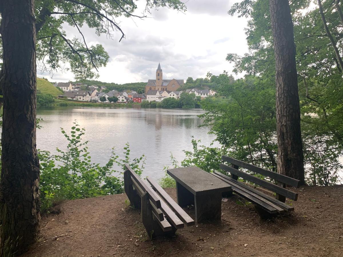 Ferienhaus Backesgarten Fuer 22 Personen Neichen Eksteriør billede