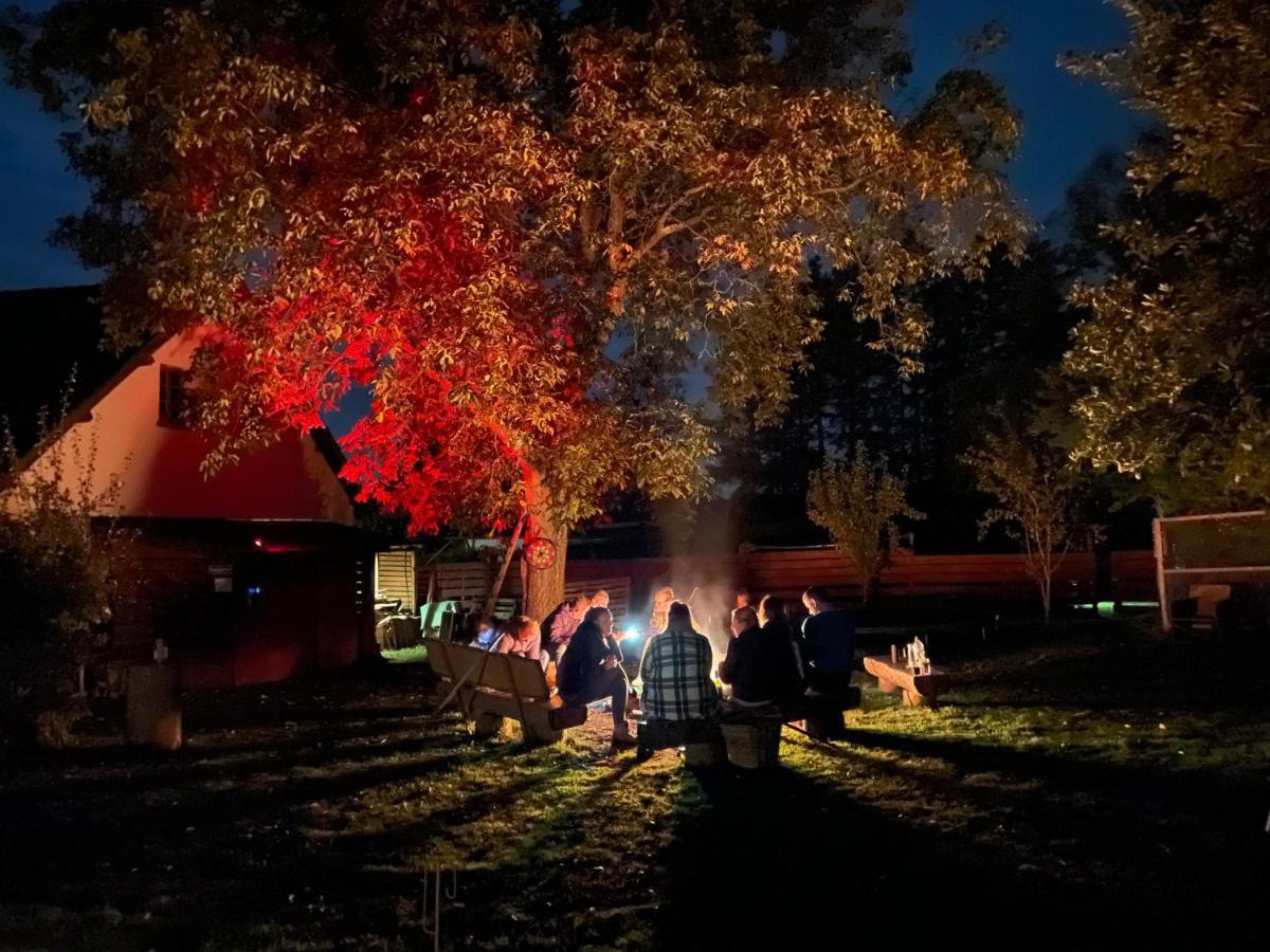 Ferienhaus Backesgarten Fuer 22 Personen Neichen Eksteriør billede