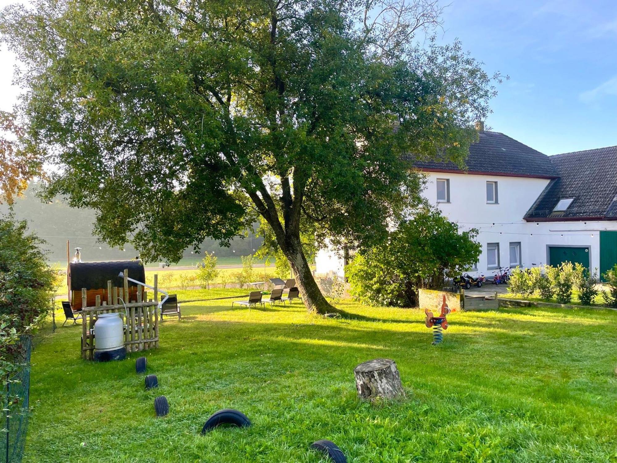 Ferienhaus Backesgarten Fuer 22 Personen Neichen Eksteriør billede